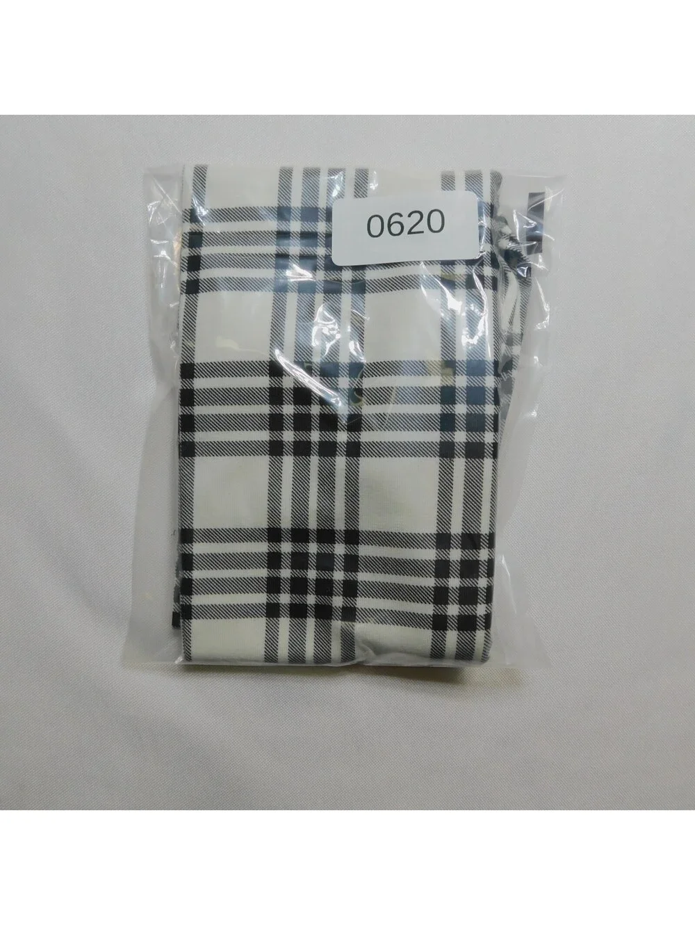 Cat & Jack Girls Plaid Leggings Size 5T Black White Checkered Stretch Pants
